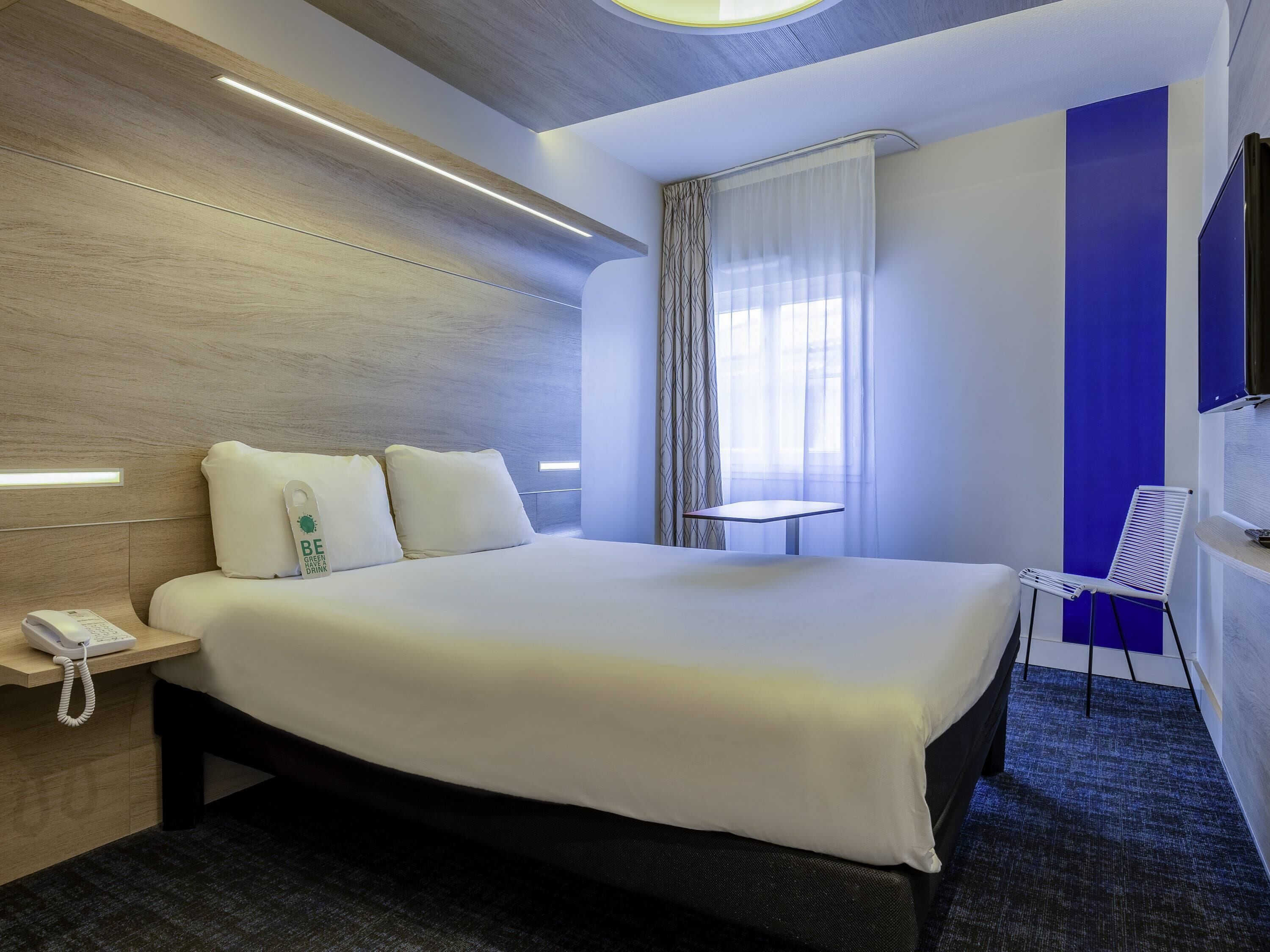 Standaard kamer, 1 tweepersoonsbed | Luxe beddengoed, verduisterende gordijnen, geluiddichte muren