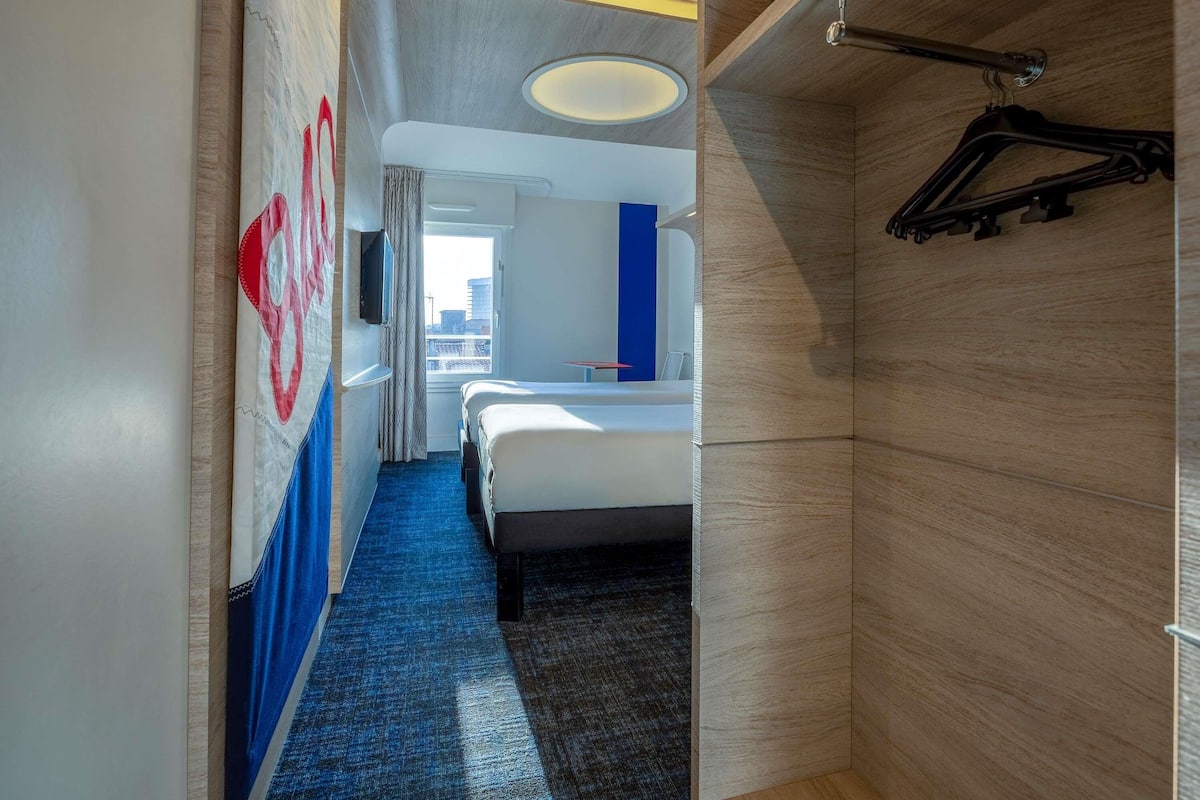 Quarto standard, 2 camas de solteiro | Roupas de cama premium, cortinas blackout, quartos à prova de som
