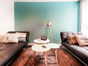 Premium bedding, blackout drapes, soundproofing, iron/ironing board - ibis Styles La Rochelle Centre Vieux Port (La Rochelle)