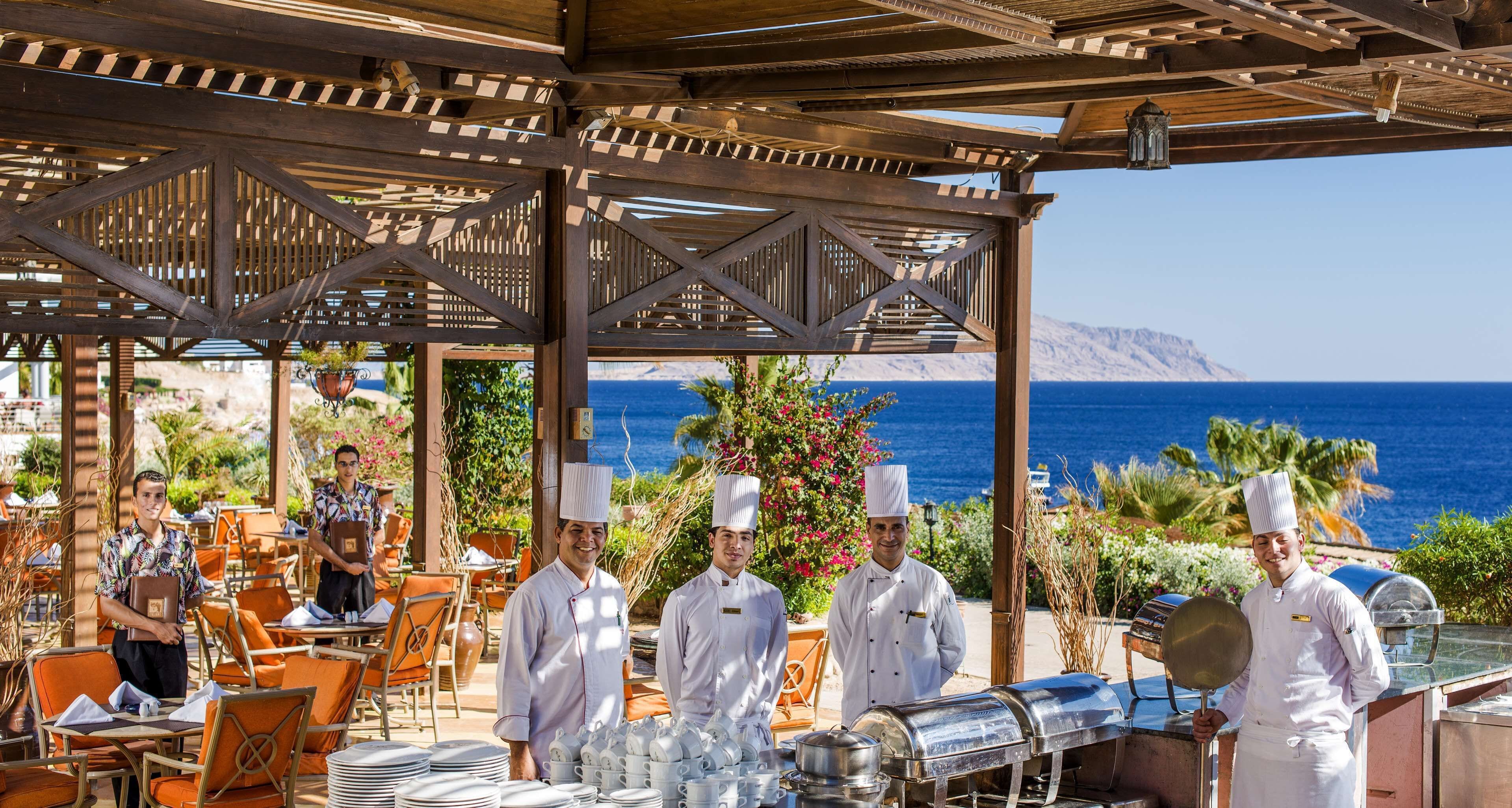 3 restaurants, breakfast, lunch, dinner served; italian cuisine