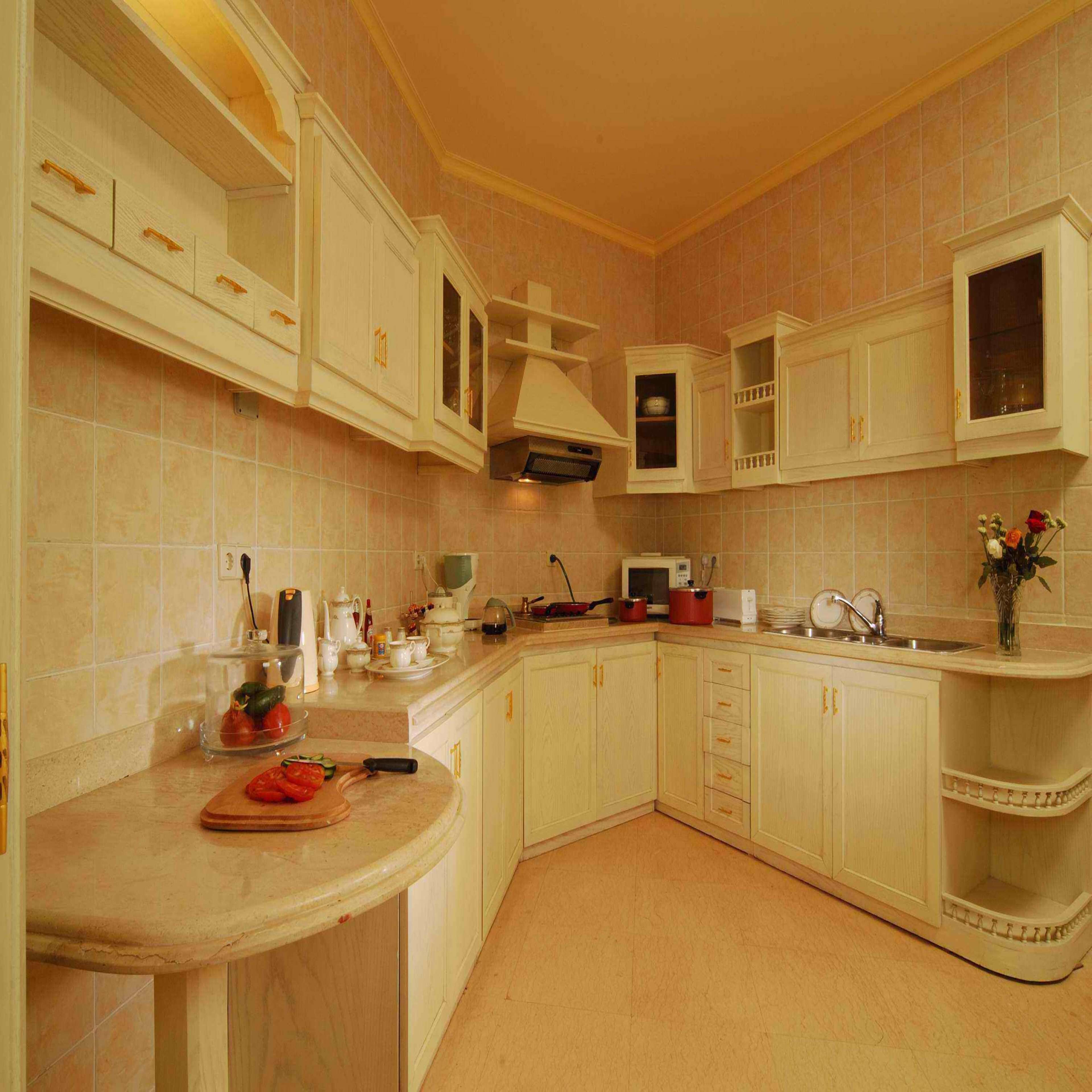 in-room safe, soundproofing, iron/ironing board, rollaway beds