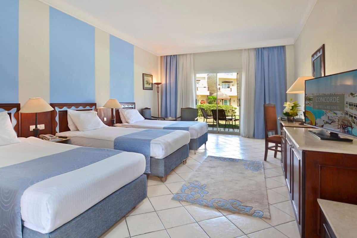 in-room safe, soundproofing, iron/ironing board, rollaway beds