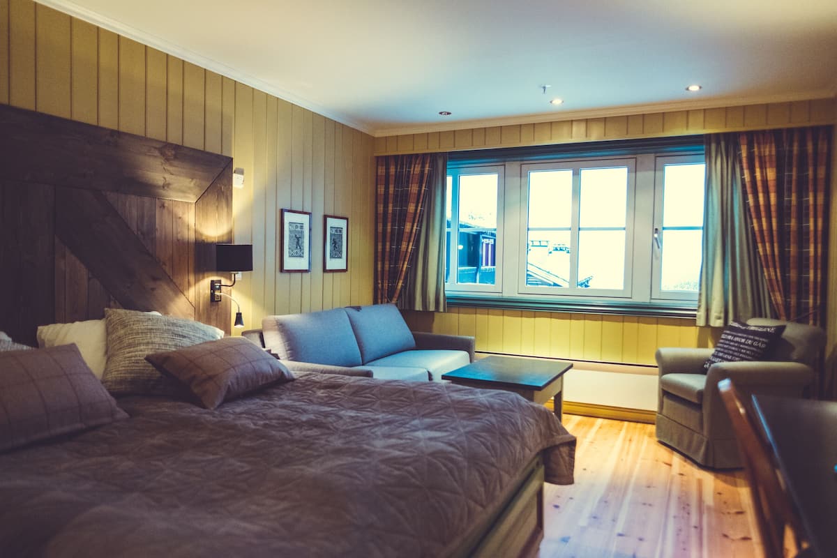 Family Room (2 adults + 2 children) | Bureau, rideaux dâobscurcissement, accĂšs au Wi-Fi (inclus)