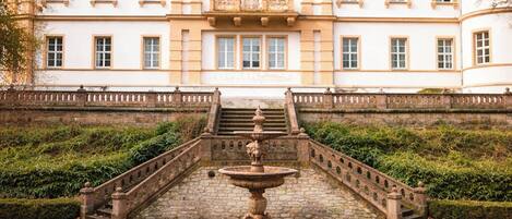 Fachada de la propiedad