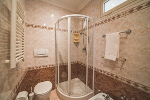 Bathroom - Hotel San Giusto (Rome)