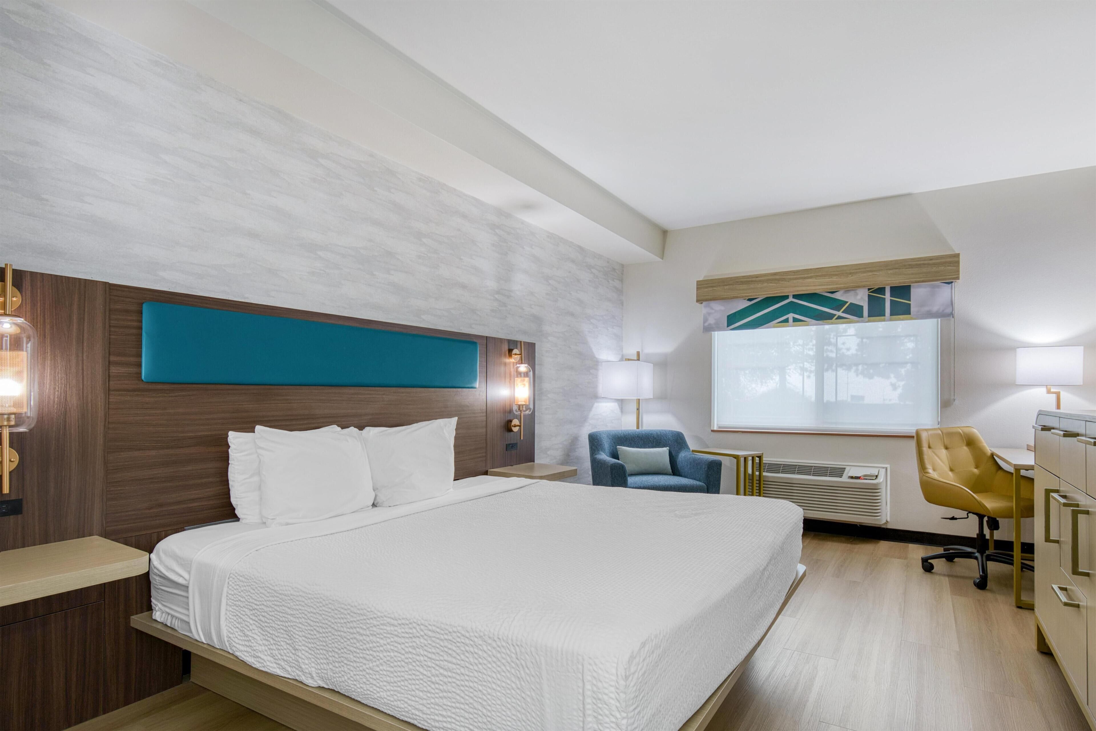 Standard Room, 1 King Bed, Non Smoking