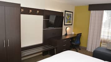 Standard Room, 1 King Bed | Desk, iron/ironing board, free cribs/infant beds, free WiFi