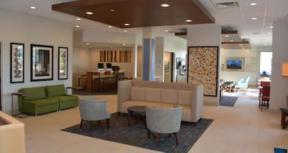 Holiday Inn Express & Suites Waterville - North by IHG