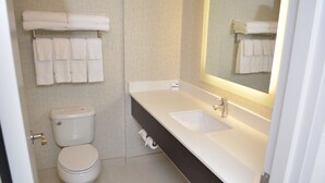 Unclassified image, 5 of 27, button - Holiday Inn Express & Suites Waterville - North by IHG (Waterville)