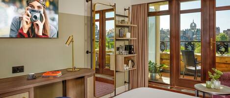 Deluxe Room, 1 Double Bed (Deluxe Room Castle View, 1 King Bed)