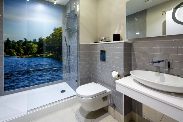 Eco-friendly toiletries, hair dryer, towels