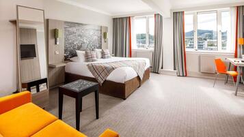 Privilege, Double Room, 1 Double Bed | In-room safe, desk, iron/ironing board, free WiFi
