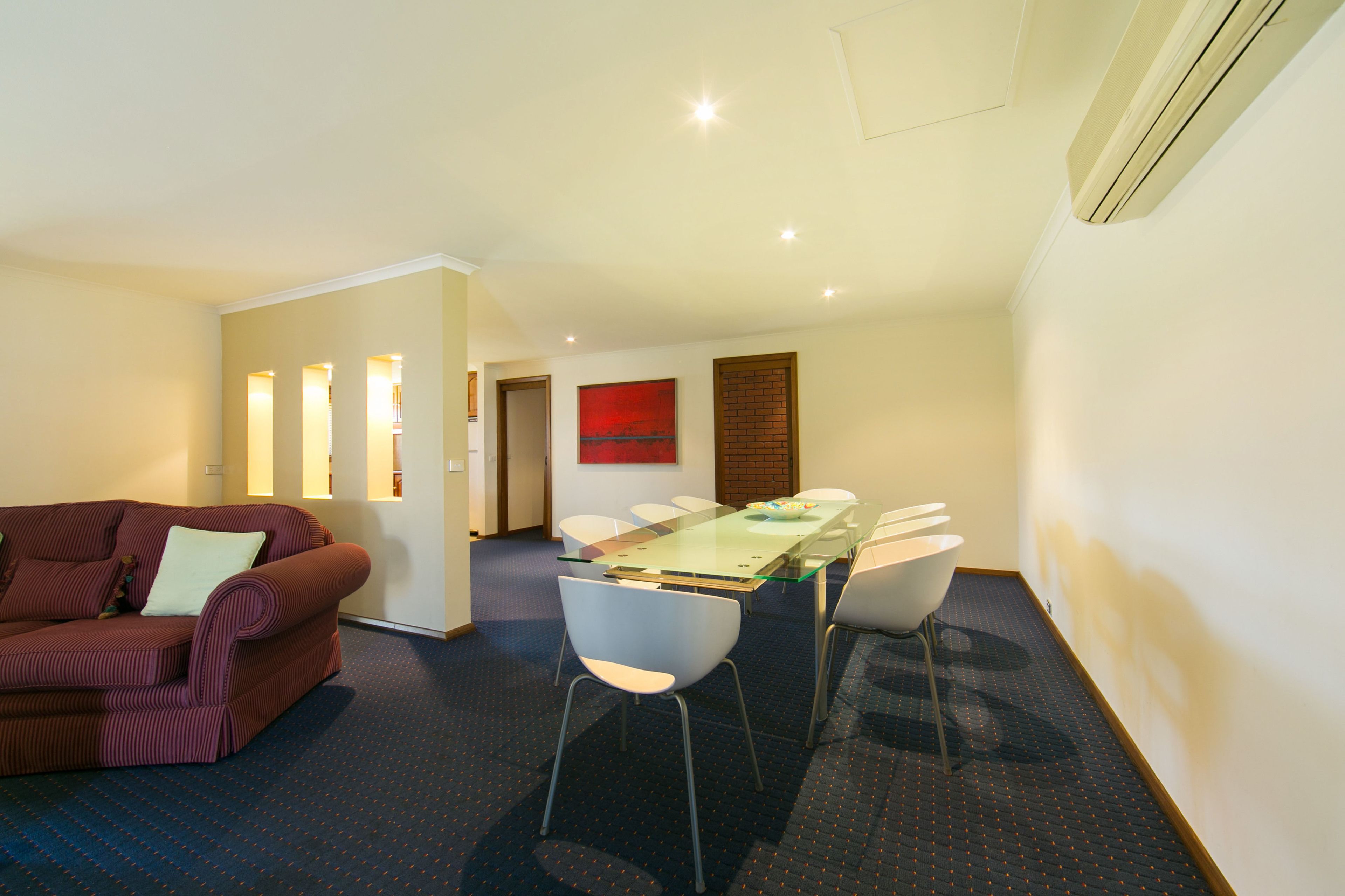 suite, 3 bedrooms | in-room dining