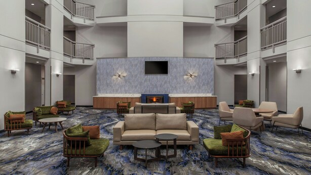Lounge - Fairfield Inn & Suites by Marriott Oakland Hayward (Hayward)