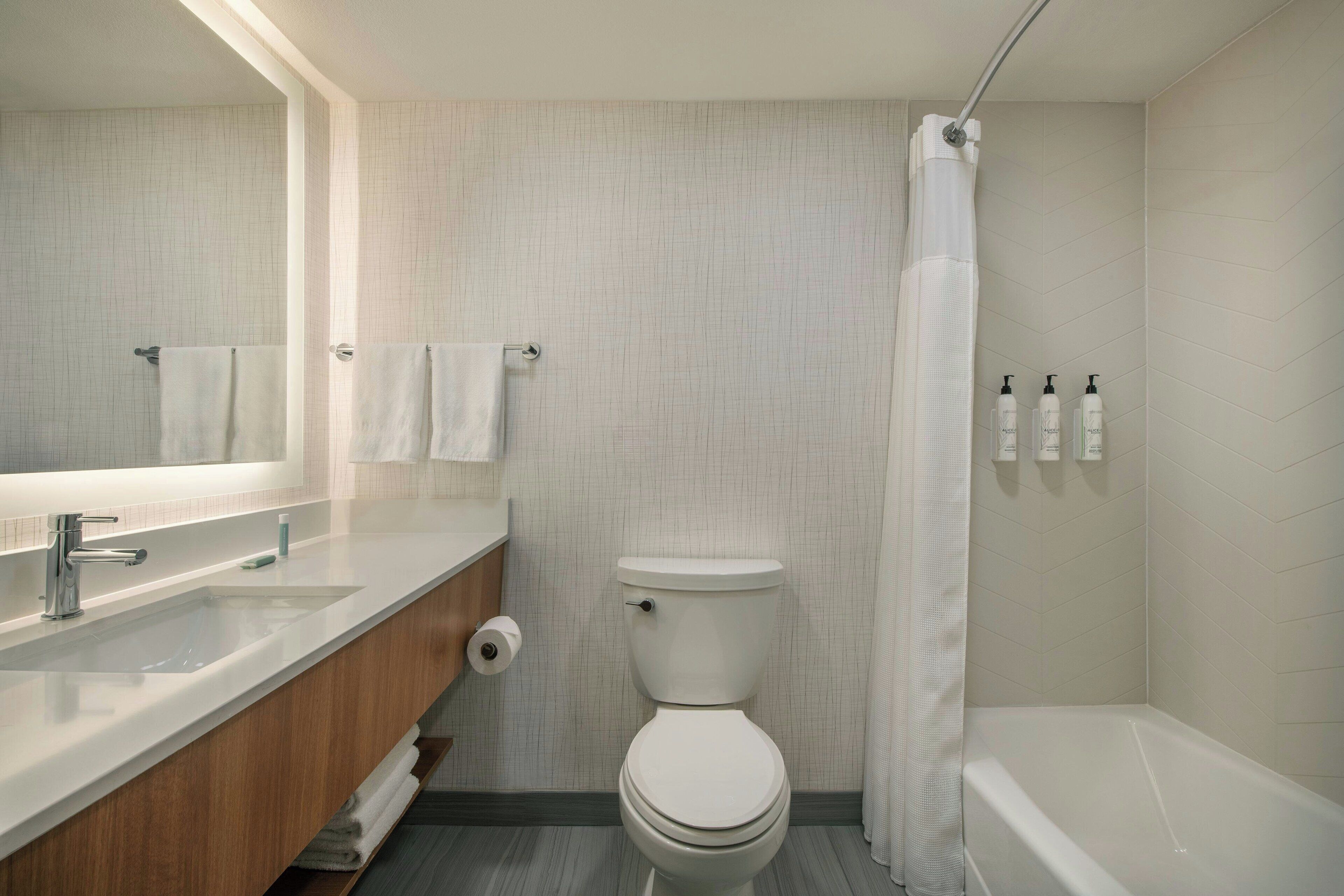 Photo - Fairfield Inn & Suites Oakland Hayward