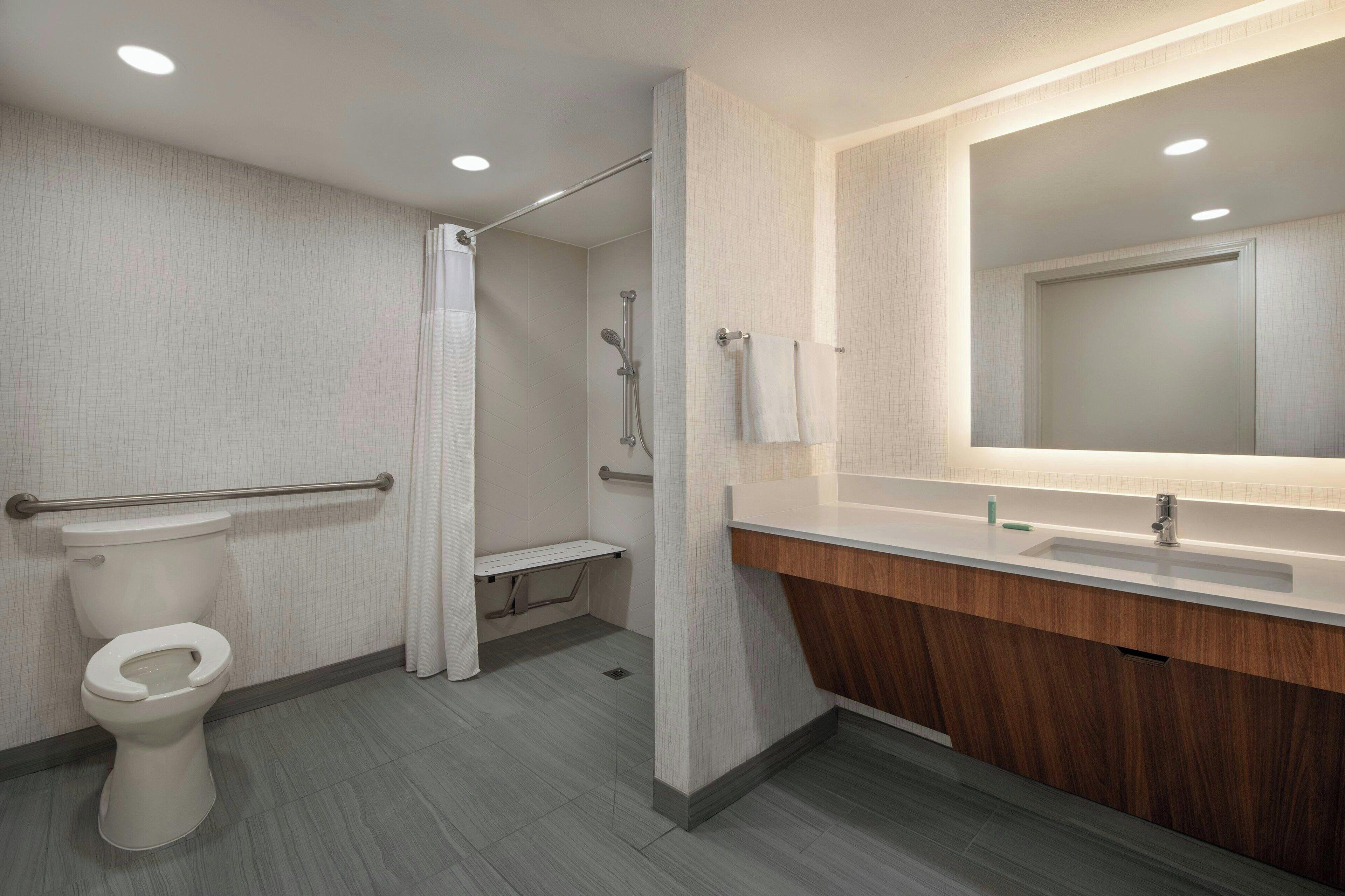 Photo - Fairfield Inn & Suites Oakland Hayward