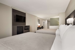 Suite, Non Smoking | In-room safe, desk, iron/ironing board, free WiFi