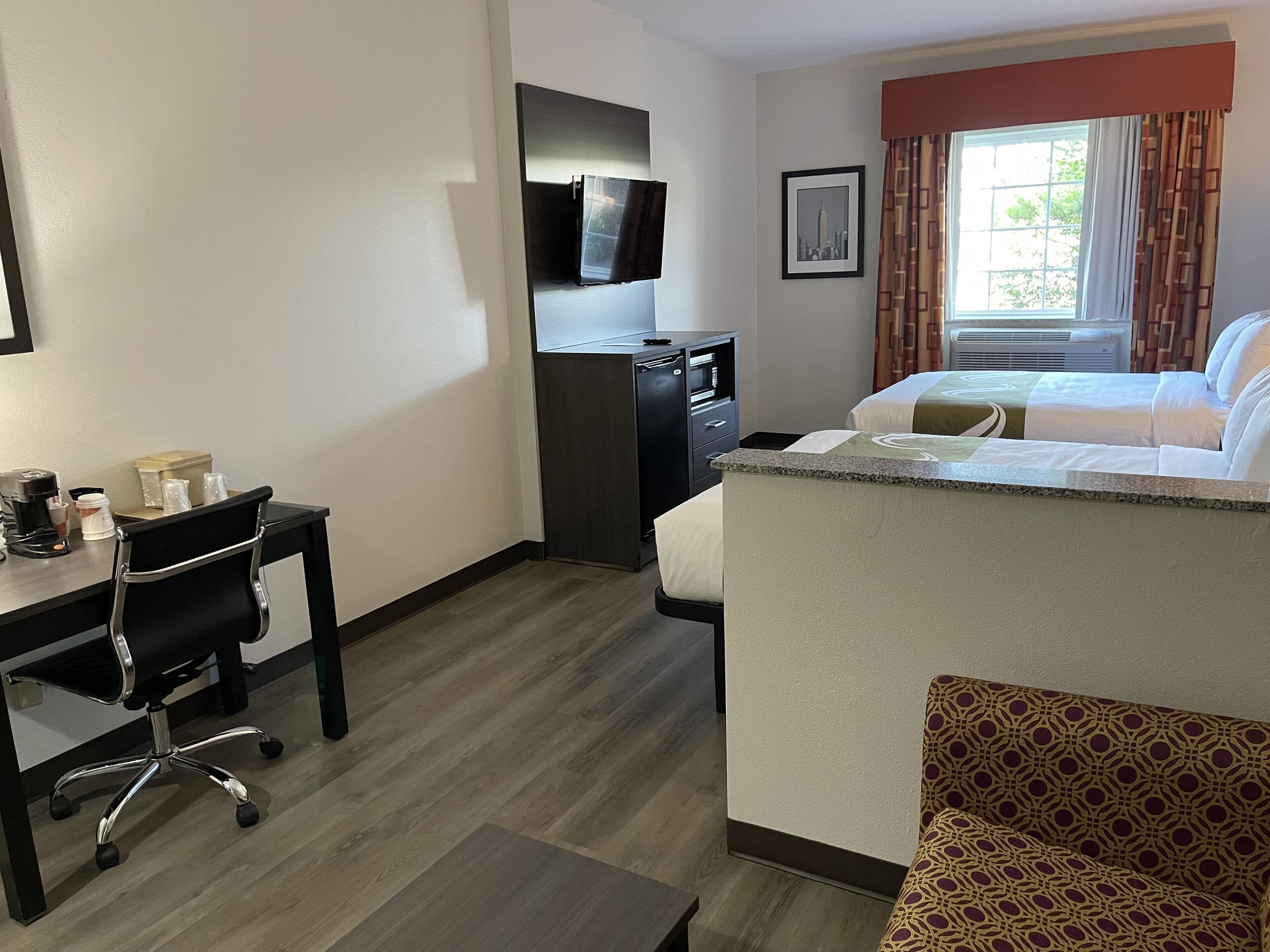 Foto - Quality Suites Tulsa I-44