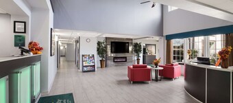 Quality Suites I-44