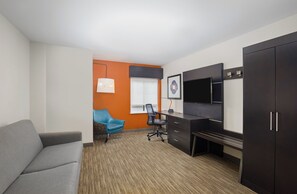 Premium bedding, in-room safe, desk, blackout drapes
