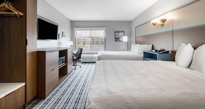 AmericInn by Wyndham Hutchinson
