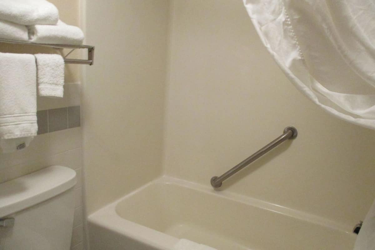 Salle de bain | Ensemble baignoire-douche, baignoire profonde