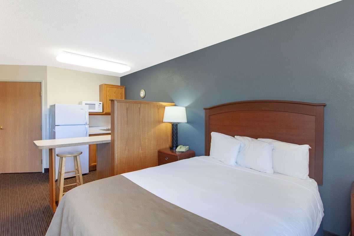 Bureau, espace de travail pour ordinateurs portables