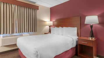 Suite, 1 Queen Bed, Non Smoking, Jetted Tub