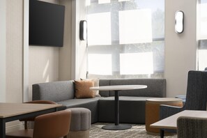 Lobby - Hyatt Select Richmond/Chester (Chester)