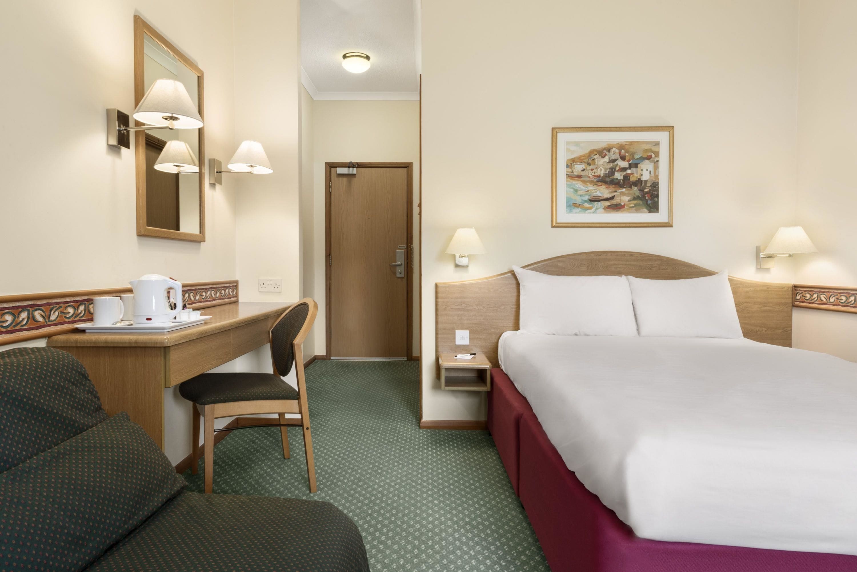 1 bedroom, desk, blackout curtains, free cots/infant beds