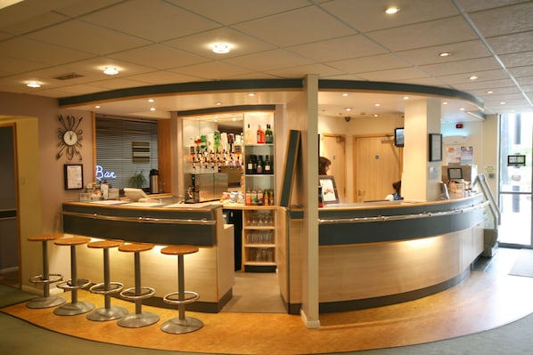 Bar (in der Unterkunft)