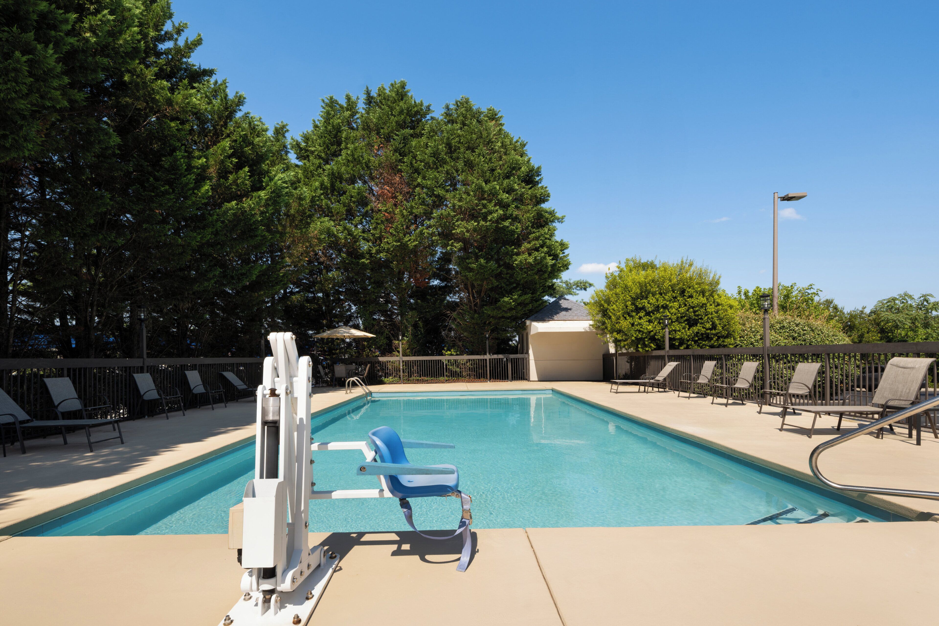 Piscine extérieure (ouverte en saison)