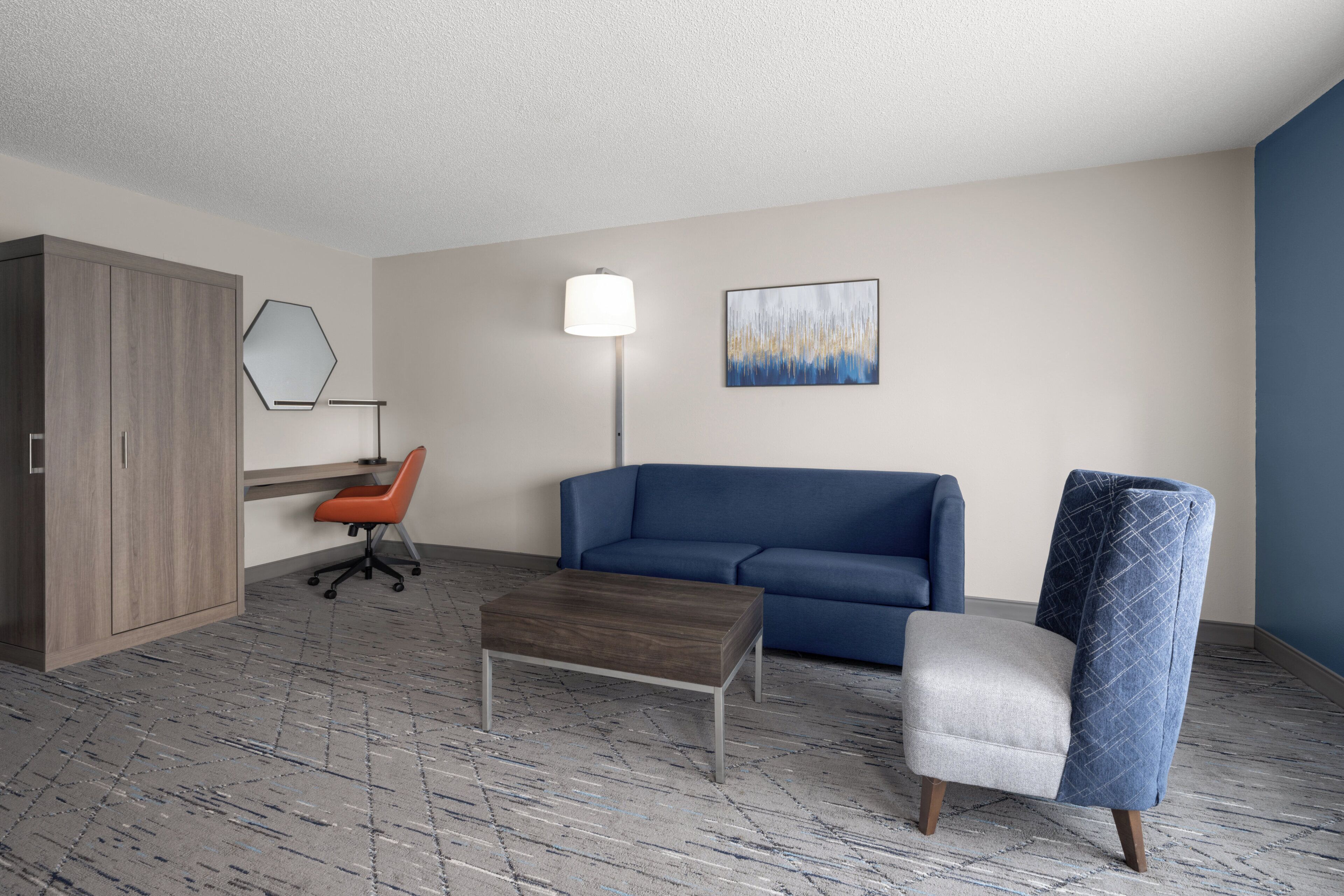 In-room safe, desk, iron/ironing board, free WiFi