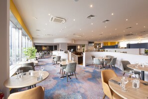 Restaurant - Holiday Inn Cardiff City Centre by IHG (Cardiff)