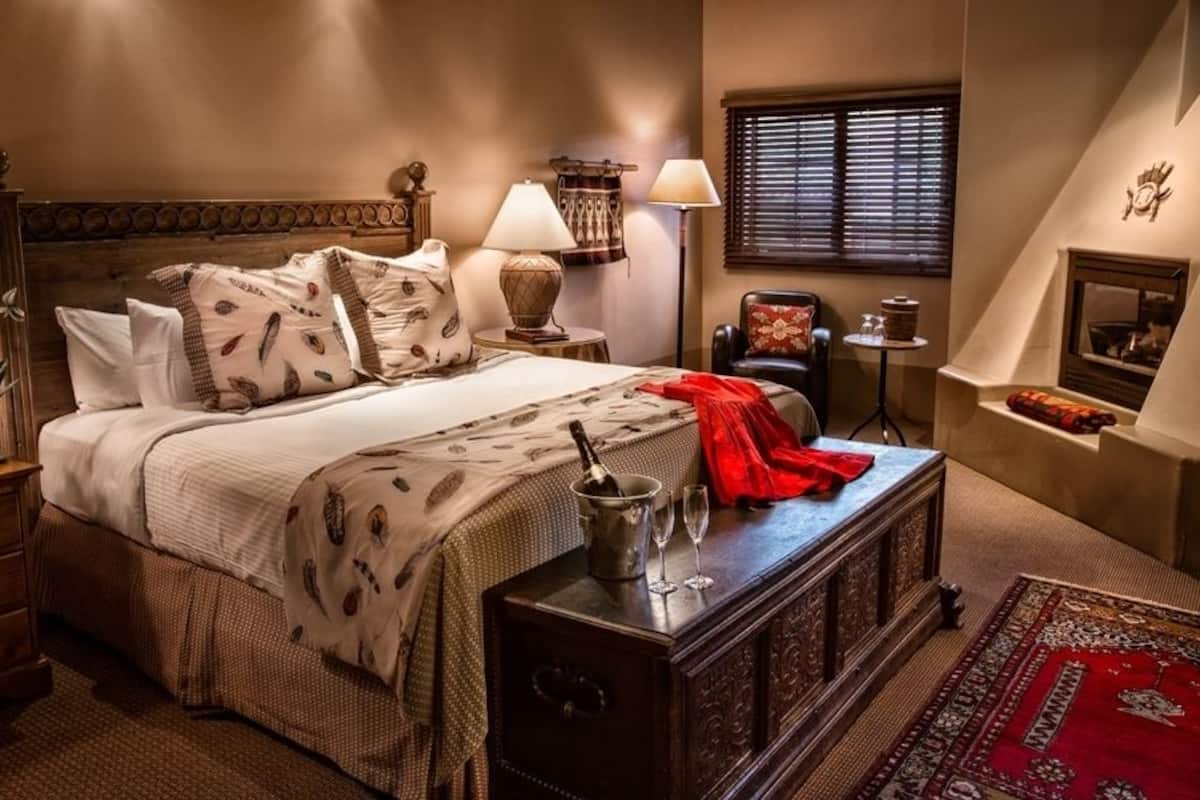 egyptian cotton sheets, premium bedding, pillow-top beds, minibar