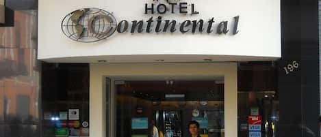 Entrée de l’hébergement