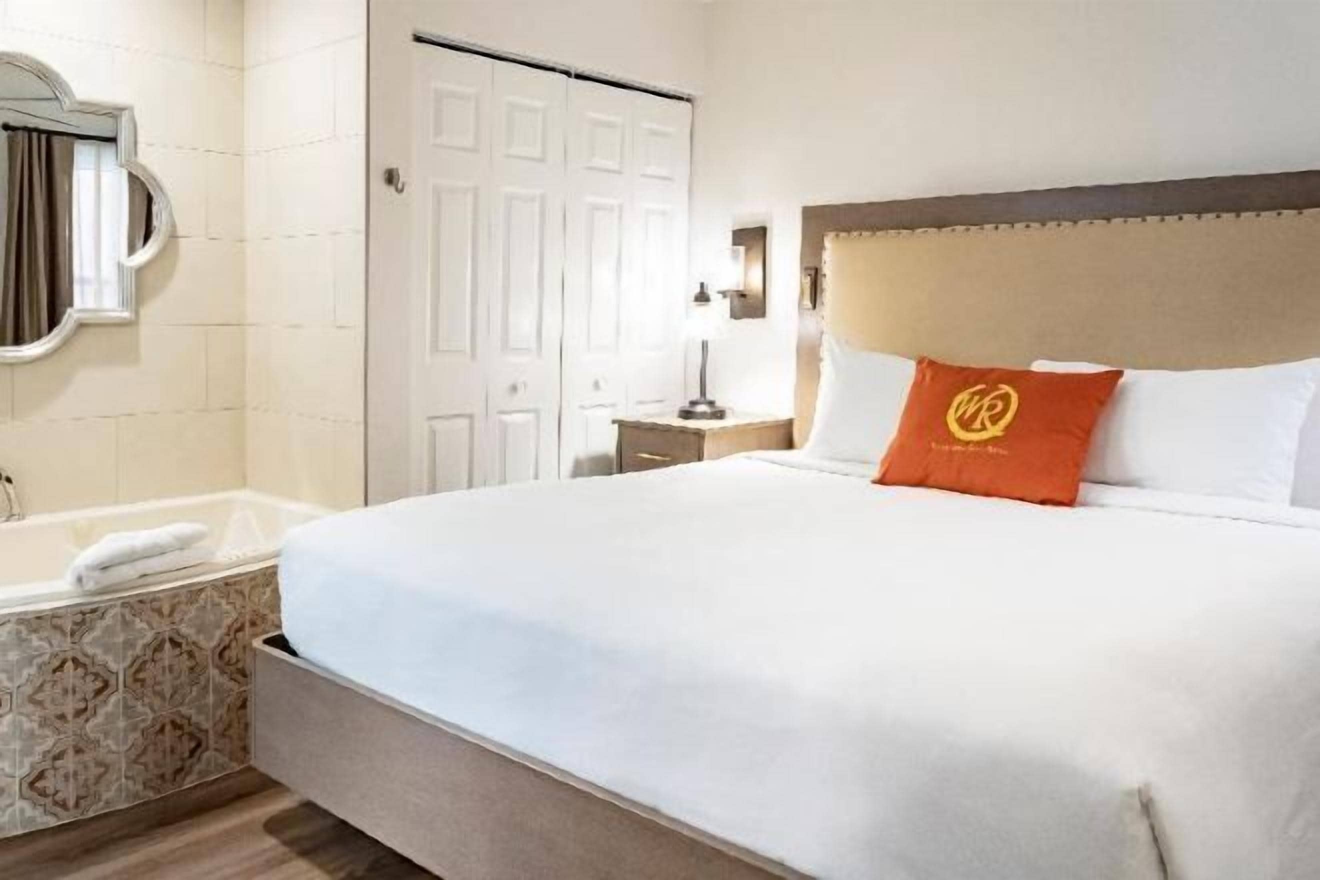 Hypo-allergenic bedding, in-room safe, iron/ironing board