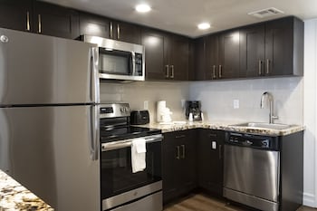 Villa, 1 Bedroom | Private kitchen | Fridge, oven, coffee/tea maker, cookware/dishes/utensils at Westgate Flamingo Bay Resort