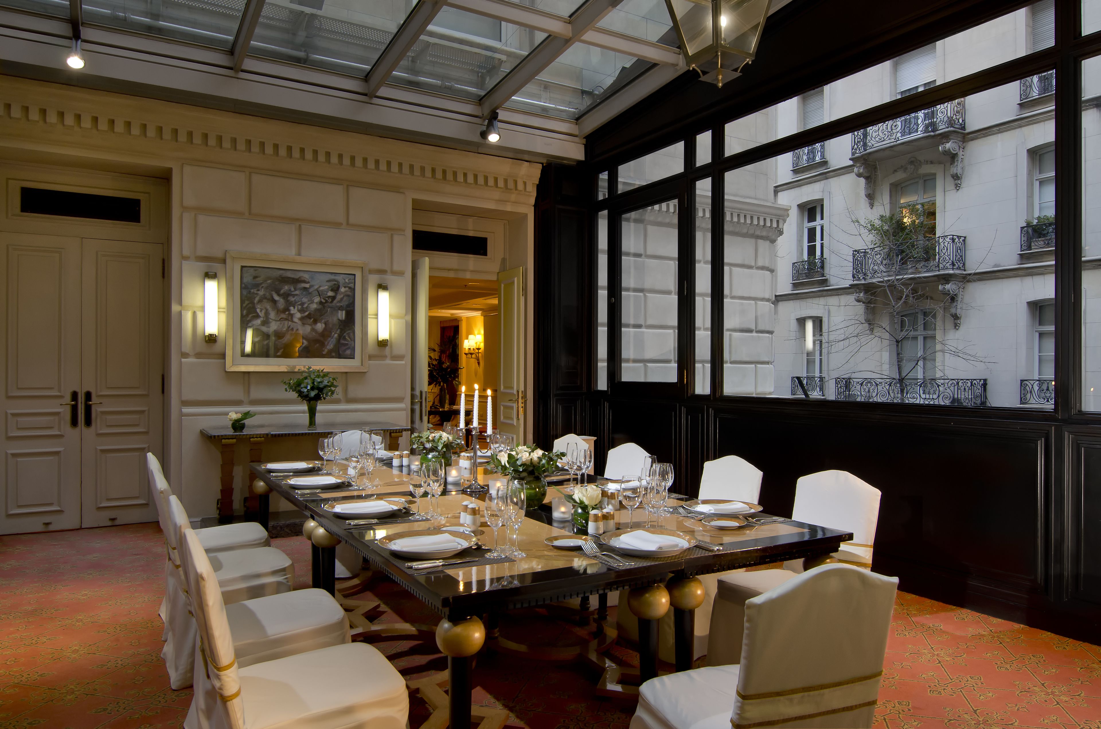 早餐，供應午餐  和晚餐