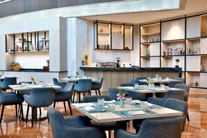 Daily buffet breakfast (QAR 140 per person)