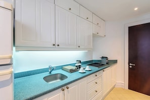 The Amiri Suite | Private kitchen
