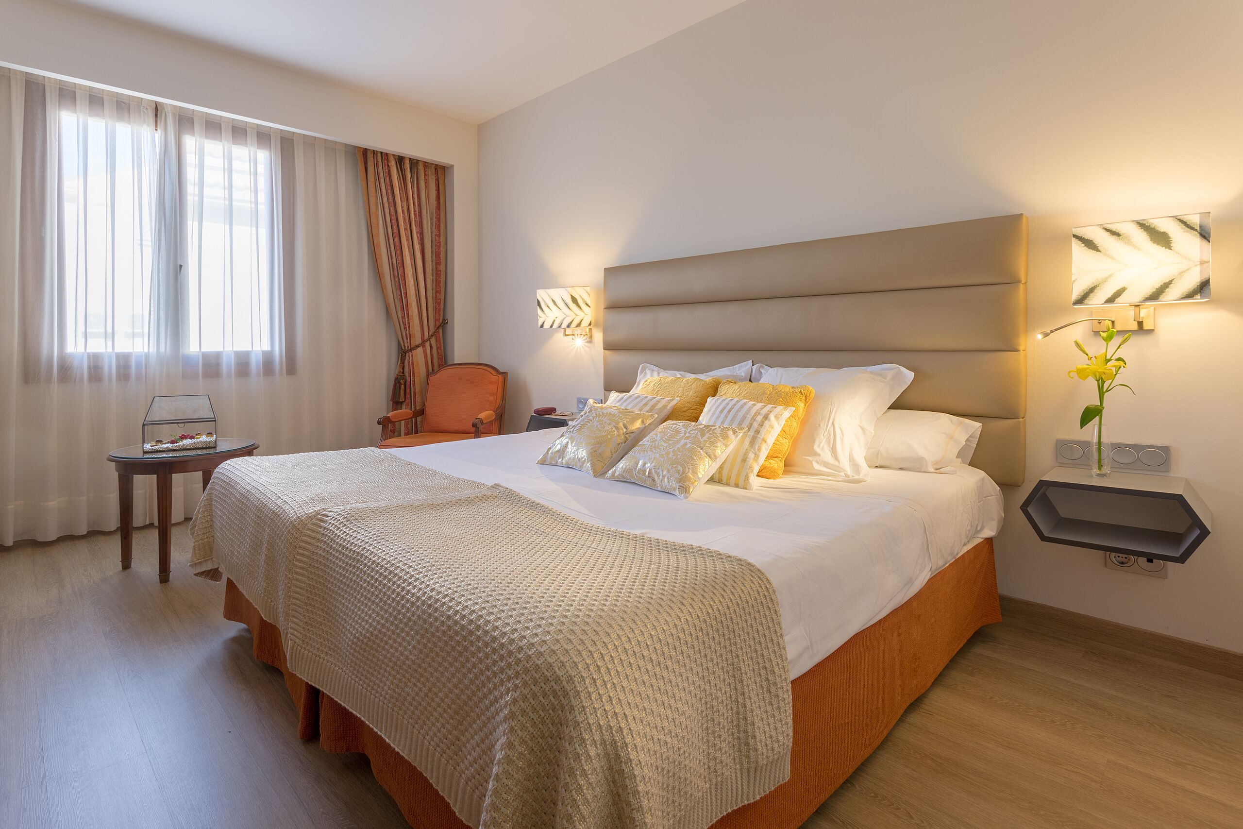 Premium bedding, minibar, in-room safe, desk