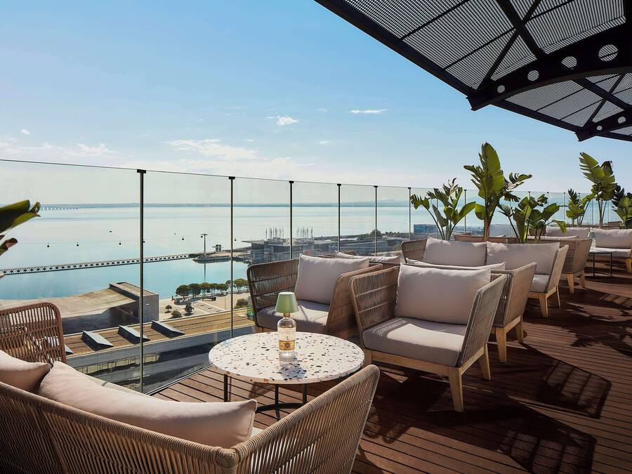 Se sirven almuerzos y cenas, cocina mediterránea