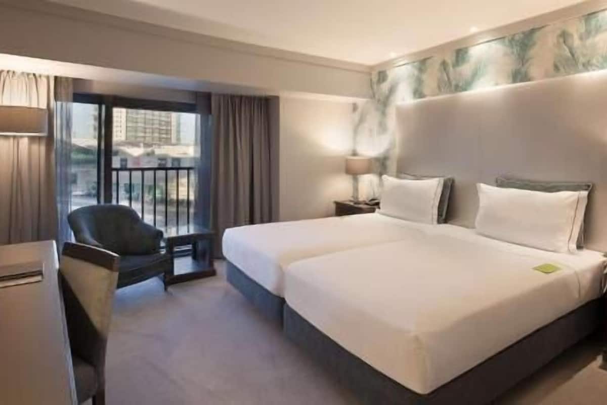 Minibar, in-room safe, desk, blackout drapes