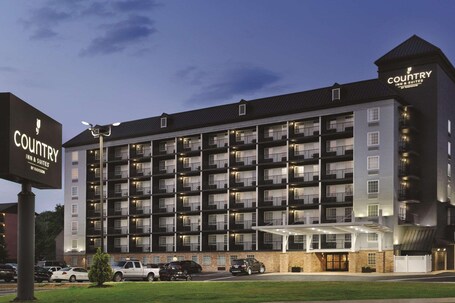 Country Inn Suites by Radisson, Pigeon Forge South, TN - Image 16