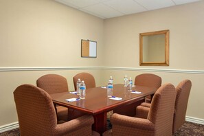 Meeting facility - Baymont by Wyndham Wichita East (Wichita)