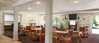 Baymont by Wyndham Wichita East