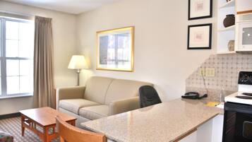 Télévision à écran plat de 32 pouces avec chaßnes numériques, télévision