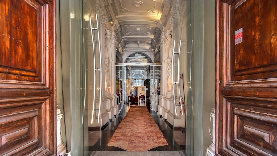 La Griffe Hotel