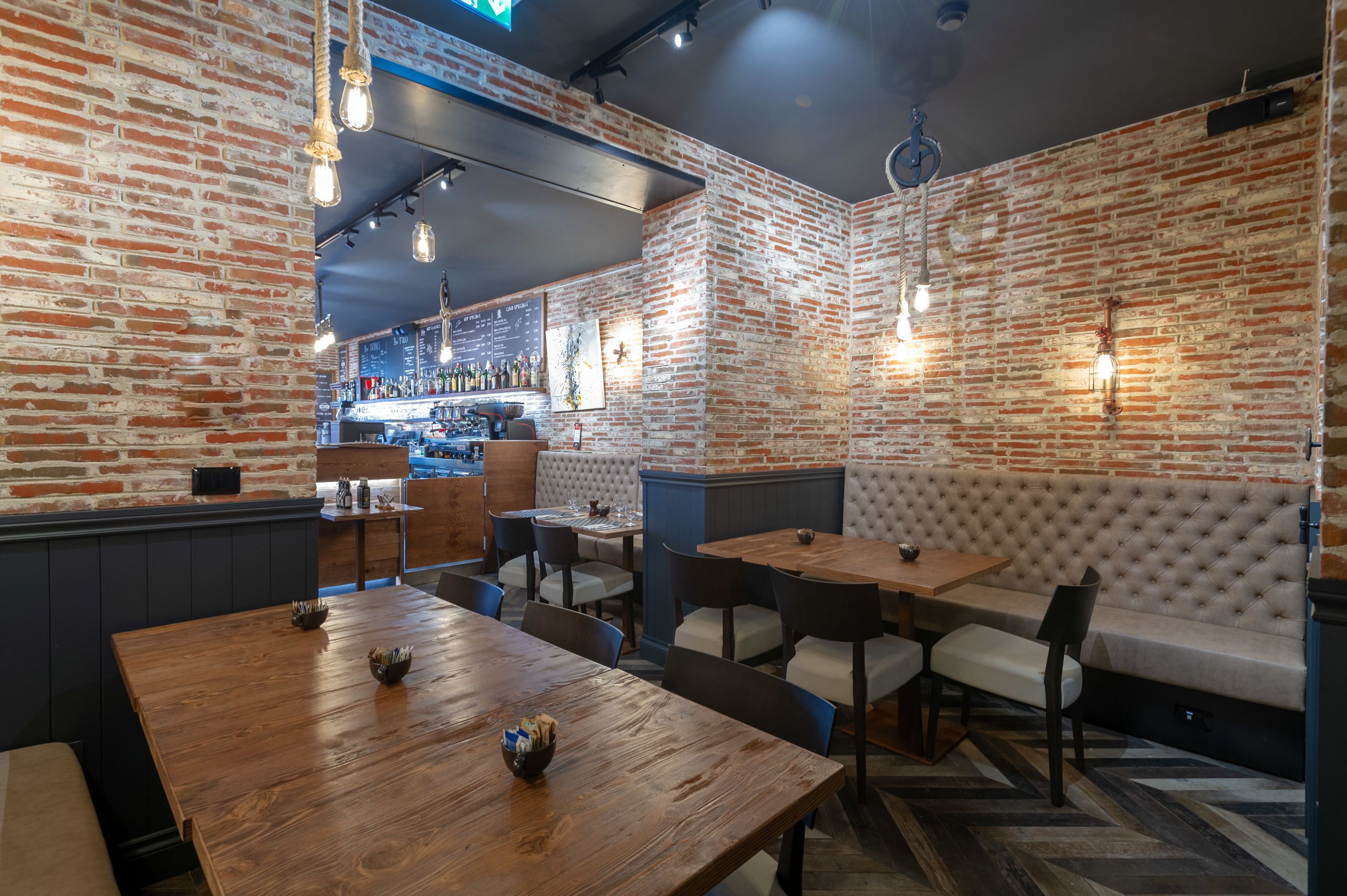 lunch, dinner served; local cuisine, al fresco dining